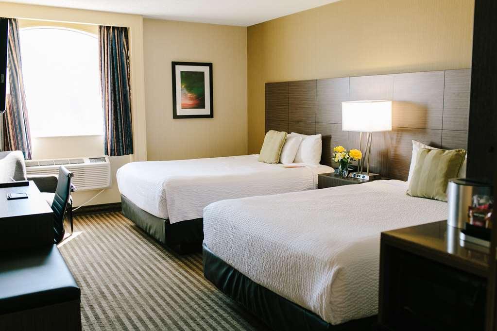 Victoria Inn Hotel And Convention Center Winnipeg Room photo